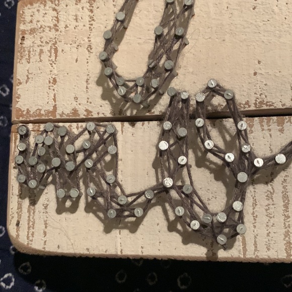 Wooden sign, nailed with string - Picture 2 of 3